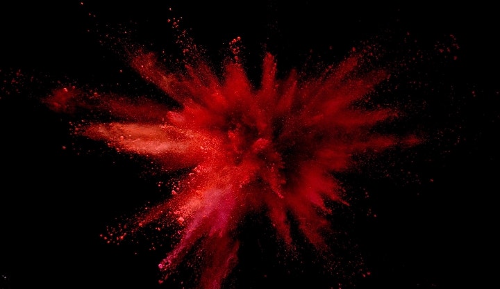 Dispersion de poudre de couleur pour former une combinaison noir et rouge