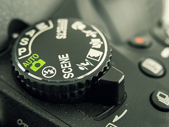 close-up-image-of-dslr-camera-button-dial