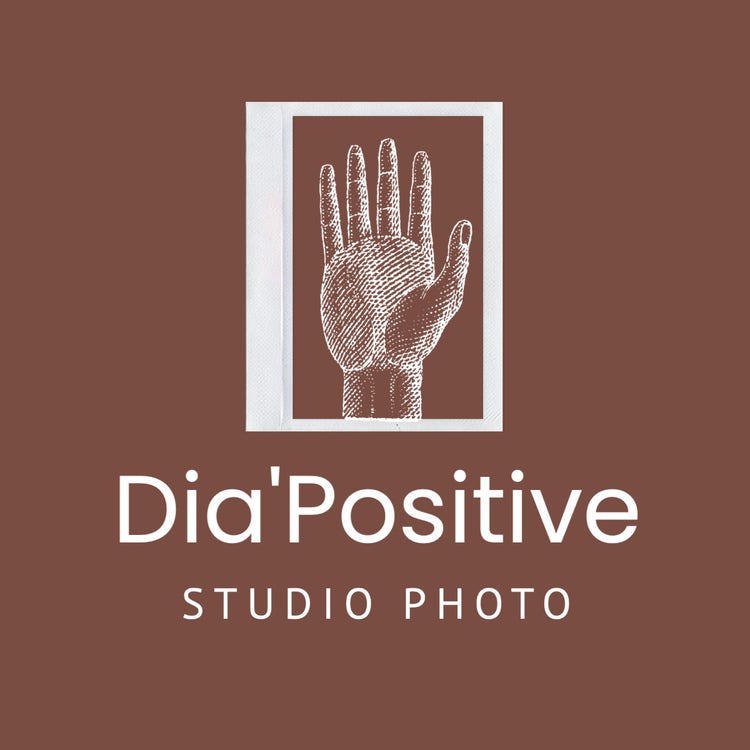 brown photo studio logo