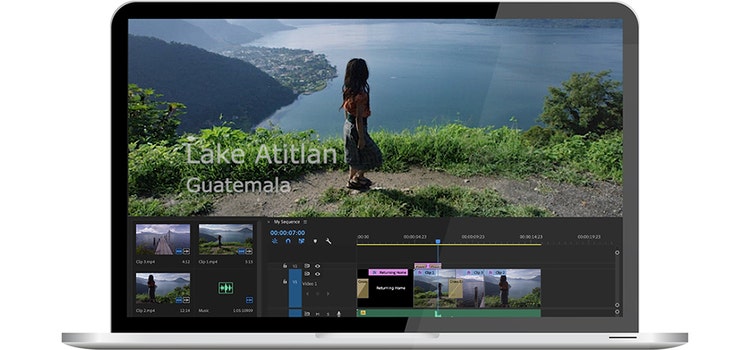 Ordinateur portable avec l’inverseur vidéo d’Adobe Premiere Rush à l’écran