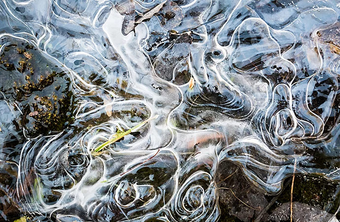 Abstract photo of wind running across landscape