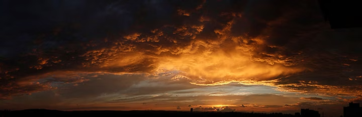 an image of a high resolution sunset with clouds